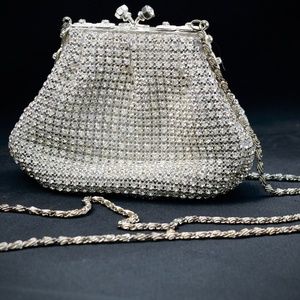 Retro woven silver metal mesh with crystal purse